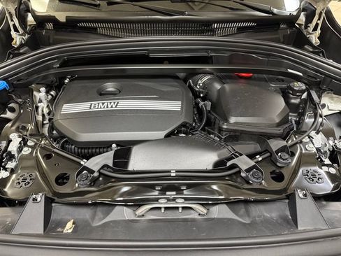Used 2025 BMW X1 xDrive28i AWD/4WD image 27