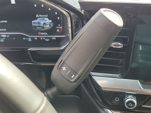 Used 2023 GMC Sierra 1500 Elevation image 16