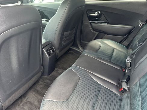 Certified 2022 Kia Niro EX Premium FWD image 14