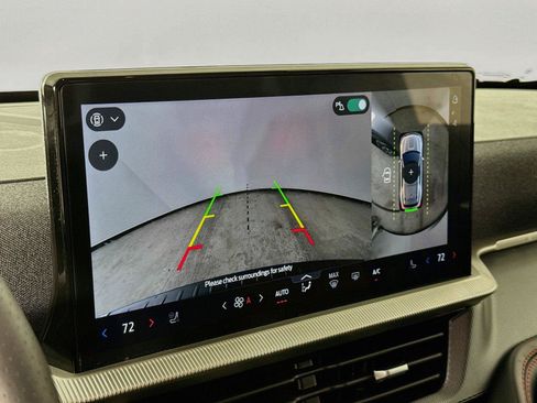 Used 2025 Ford Explorer ST-Line AWD/4WD image 6