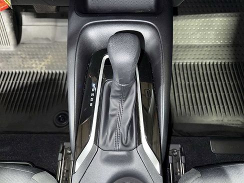 Used 2023 Toyota Corolla LE image 29