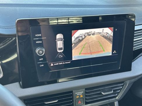 Used 2025 Volkswagen Jetta Sport FWD image 23
