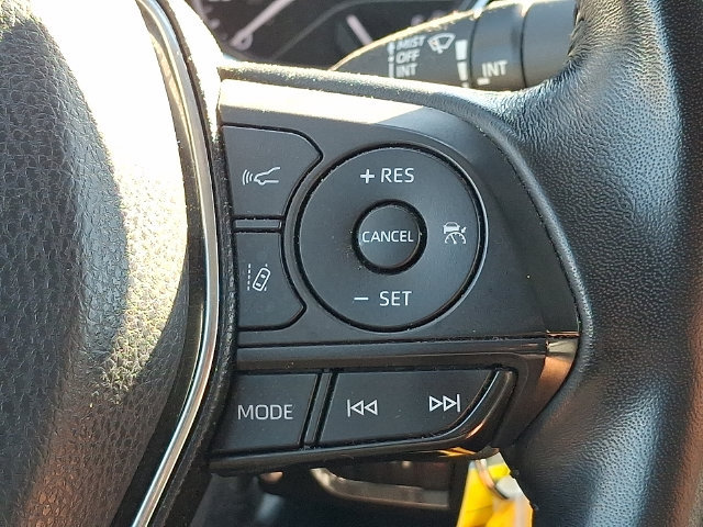 Certified 2020 Toyota Camry SE FWD image 20