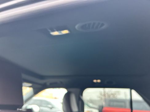 Used 2025 Ford Explorer Platinum image 12