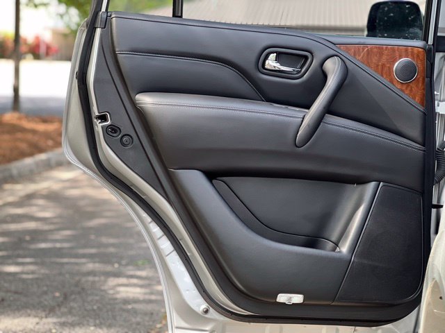 Used 2019 INFINITI QX80 Luxe AWD/4WD image 14