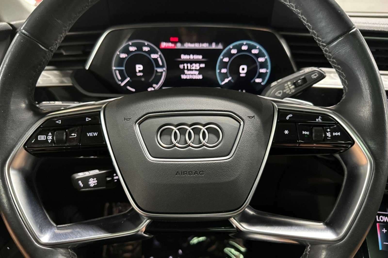 Used 2024 Audi Q8 e-tron Premium Plus w/ Premium Plus Package AWD/4WD image 22