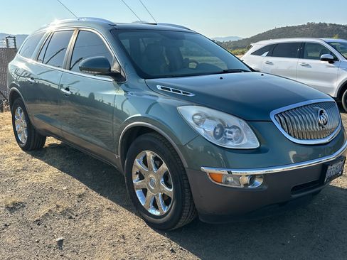 Used 2009 Buick Enclave CXL w/ Driver Confidence Package AWD/4WD image 2
