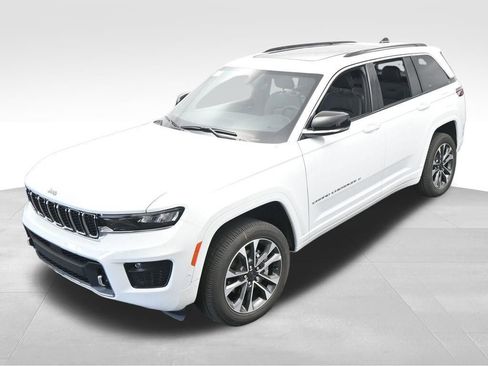 Used 2024 Jeep Grand Cherokee Overland image 42