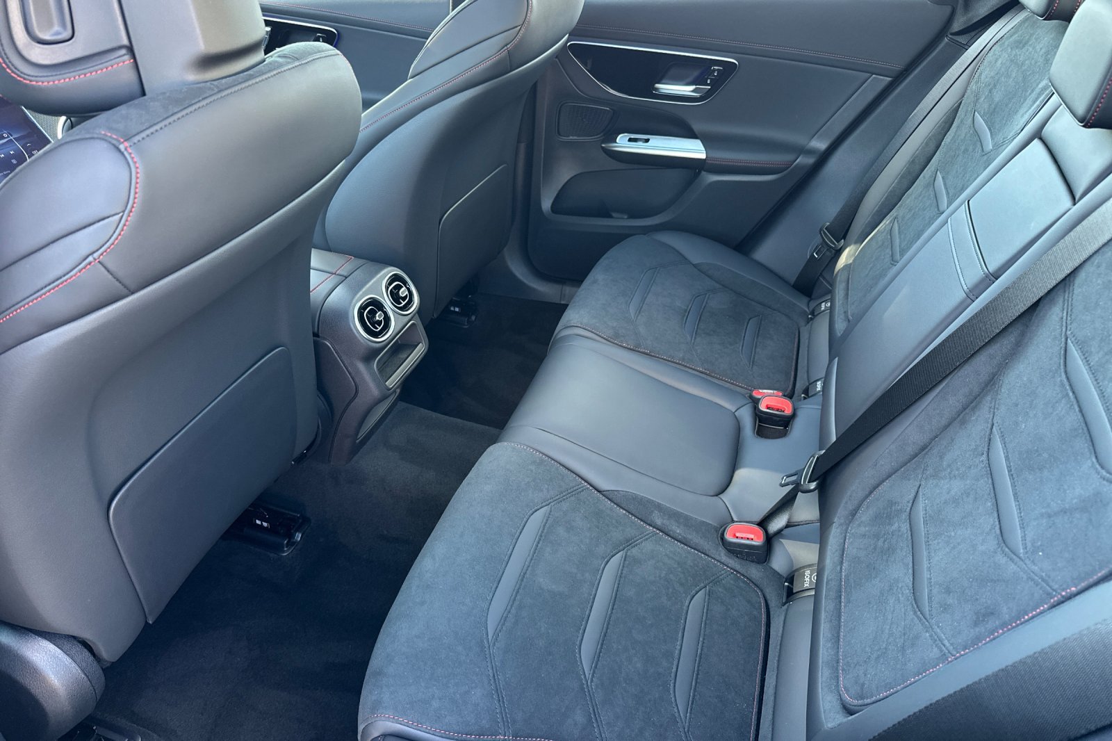 New 2026 Mercedes-Benz GLC 43 AMG 4MATIC image 12