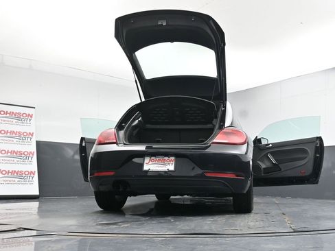 Used 2019 Volkswagen Beetle 2.0T S image 44