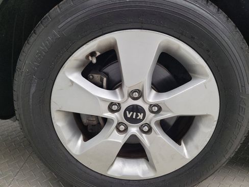 Used 2019 Kia Soul FWD image 31