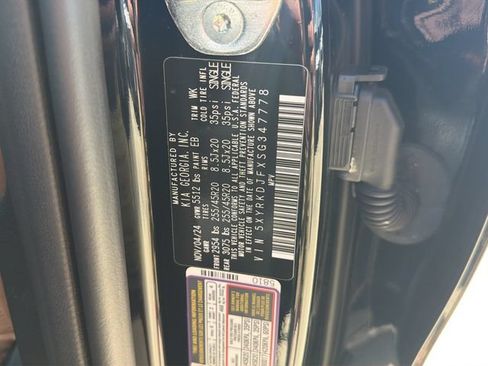 Certified 2025 Kia Sorento SX Prestige w/ Olive Brown Leather Package AWD/4WD image 30