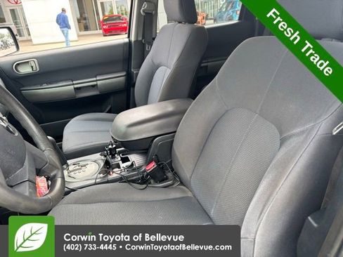 Used 2005 Mitsubishi Endeavor LS AWD/4WD image 14