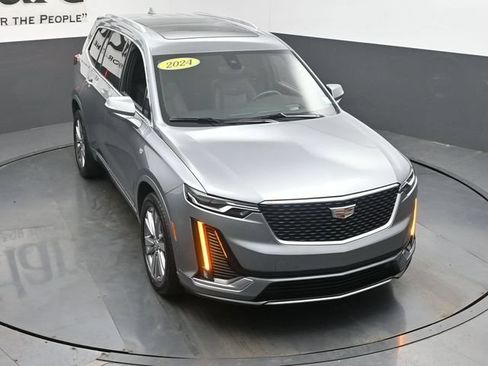 Used 2024 Cadillac XT6 Premium Luxury w/ Technology Package AWD/4WD image 48