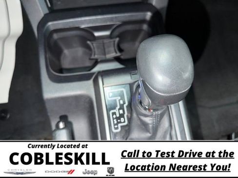 Used 2017 Toyota Tacoma 4x4 Double Cab image 23