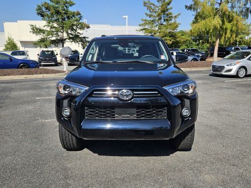 Used 2021 Toyota 4Runner SR5 Premium w/ Moonroof Package AWD/4WD image 2
