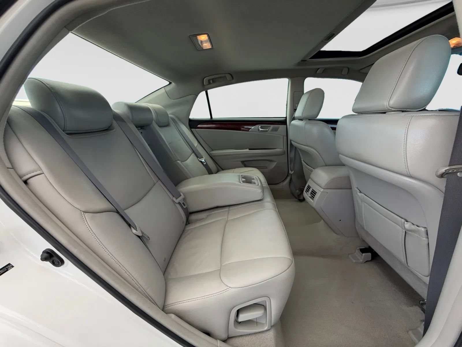 Used 2011 Toyota Avalon FWD image 20