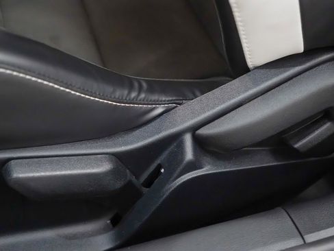 Used 2021 Ford Mustang Shelby GT500 w/ Technology Package image 20