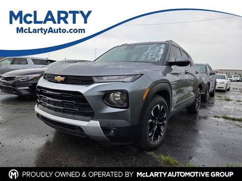 Used 2021 Chevrolet TrailBlazer LT w/ Convenience Package image 1