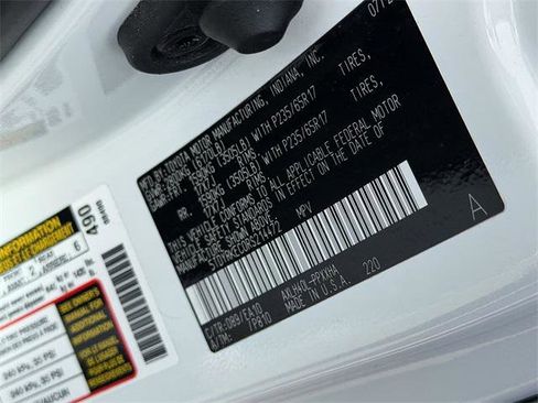 Certified 2024 Toyota Sienna XLE image 28