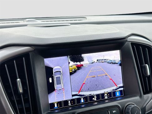 Used 2023 GMC Terrain AT4 w/ Infotainment Package II image 17