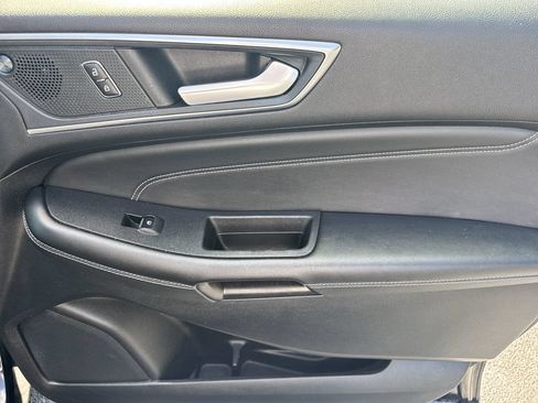 Used 2024 Ford Edge Titanium AWD/4WD image 14
