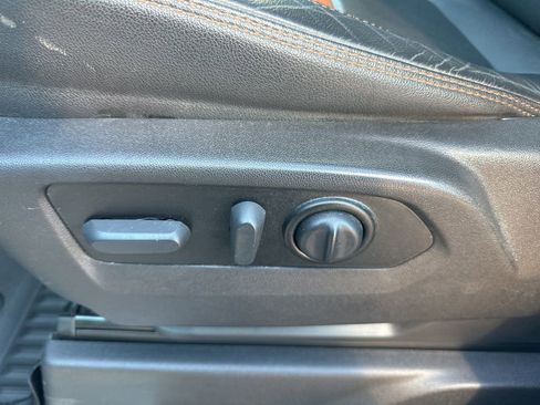 Used 2022 GMC Sierra 1500 AT4 w/ AT4 Premium Package image 18