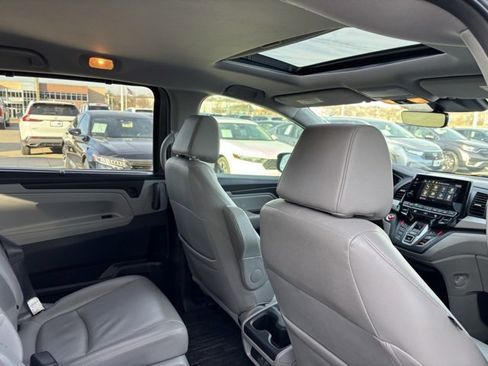 Used 2018 Honda Odyssey EX-L image 27
