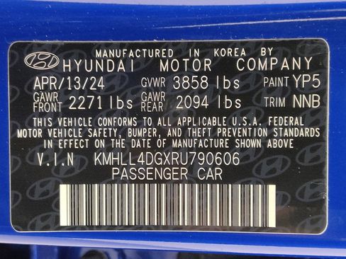 Used 2024 Hyundai Elantra SE FWD image 33