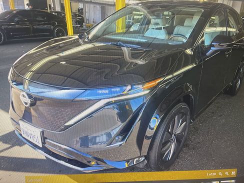 Used 2023 Nissan Ariya AWD image 19