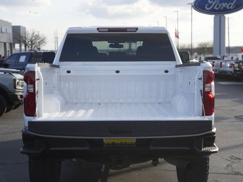 Used 2023 Chevrolet Silverado 2500 Custom w/ Custom Value Package image 30