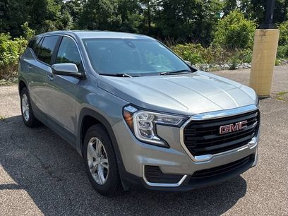 Used 2023 GMC Terrain SLE
