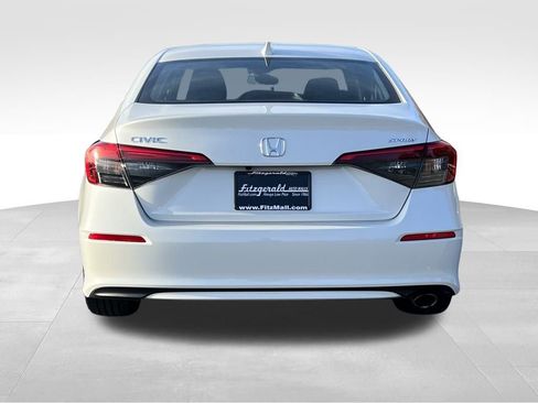 Used 2023 Honda Civic Sport image 6