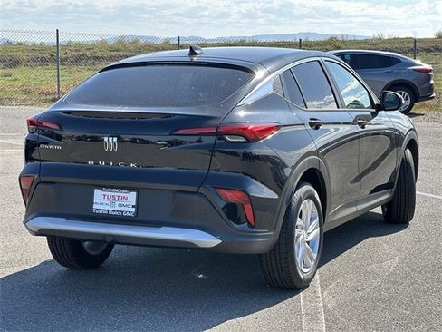 New 2025 Buick Envista Preferred image 4