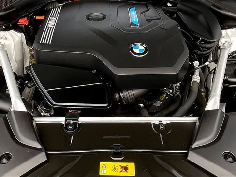 Used 2021 BMW 530e xDrive image 13