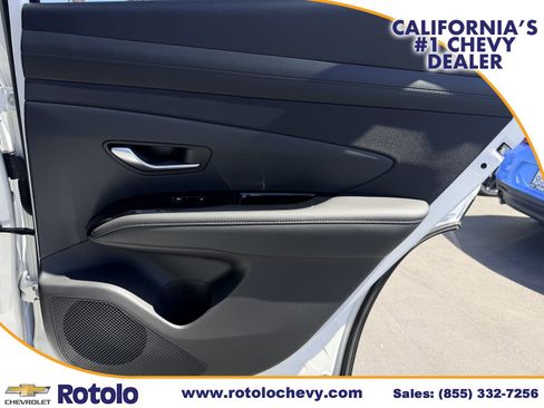 Used 2025 Hyundai Tucson Limited AWD/4WD image 11