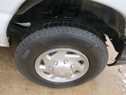 Used 2012 Ford E-350 and Econoline 350 Extended Super Duty w/ PWR Group image 18