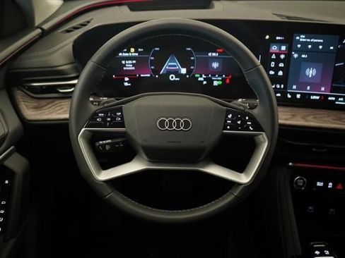 New 2025 Audi Q5 Premium Plus AWD/4WD image 9