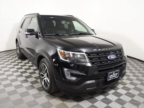 Used 2017 Ford Explorer Sport w/ Equipment Group 401A AWD/4WD image 9