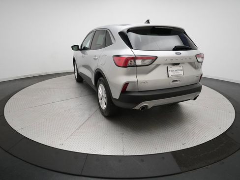 Used 2020 Ford Escape SE image 33