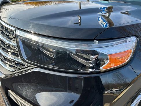 Certified 2021 Ford Explorer XLT image 31