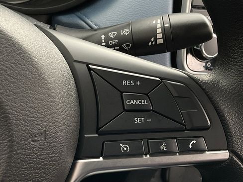 Used 2025 Nissan Versa SV image 23