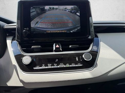 Used 2026 Toyota Corolla LE FWD image 17