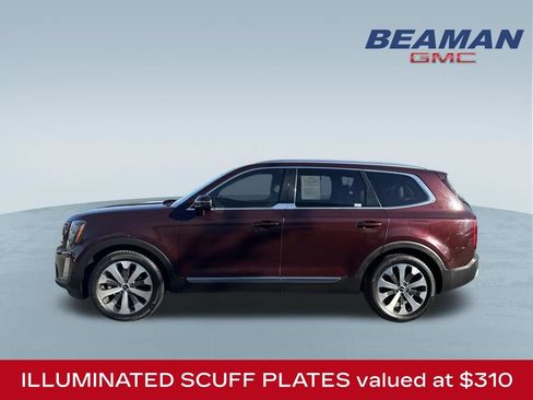 Used 2022 Kia Telluride EX w/ EX Premium Package FWD image 4