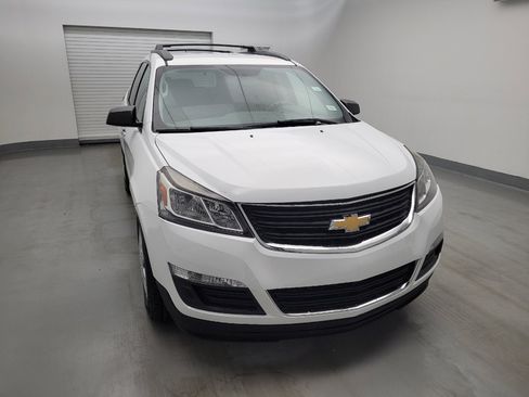 Used 2017 Chevrolet Traverse LS AWD/4WD image 14