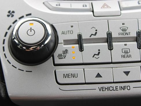 Used 2014 Chevrolet Equinox LTZ FWD image 27