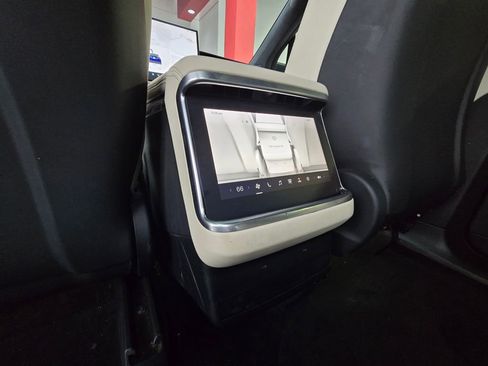 Used 2023 Tesla Model X Standard Range image 19