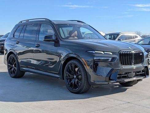 New 2026 BMW X7 M60i image 7