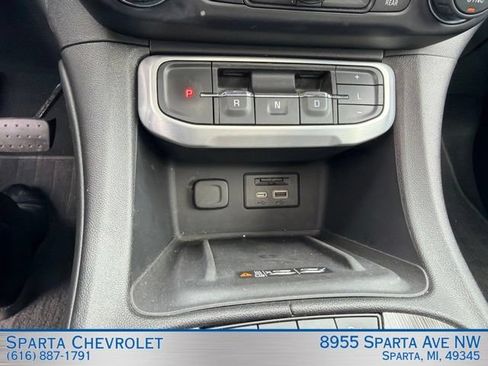 Used 2020 GMC Acadia SLT w/ Driver Alert Package II AWD/4WD image 16