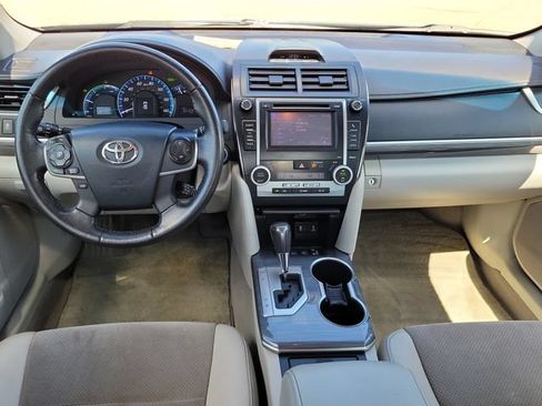 Used 2012 Toyota Camry XLE w/ Leather Pkg FWD image 29